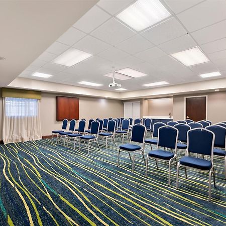 Hampton Inn & Suites Newtown Yardley Zewnętrze zdjęcie