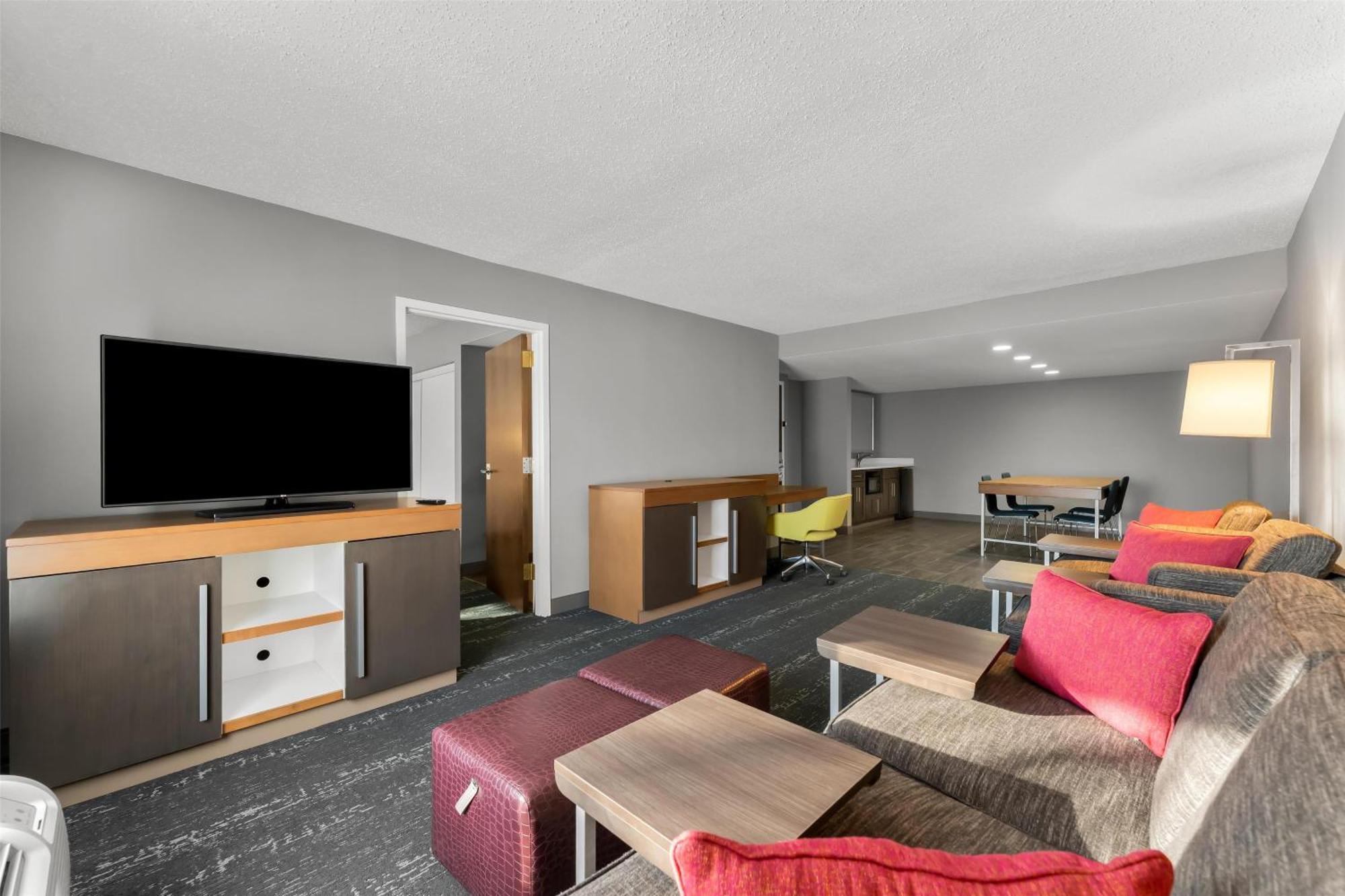 Hampton Inn & Suites Newtown Yardley Zewnętrze zdjęcie