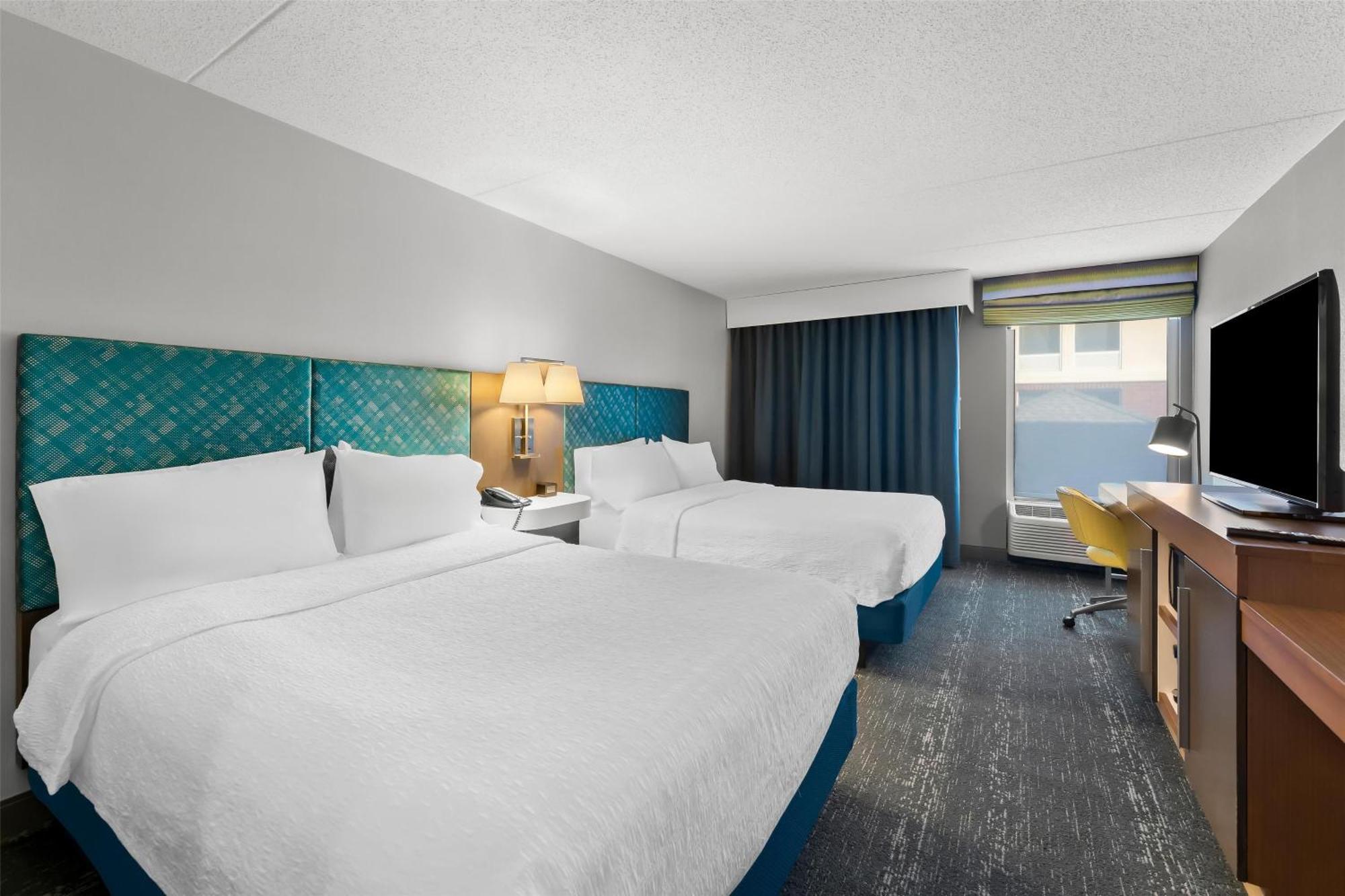 Hampton Inn & Suites Newtown Yardley Zewnętrze zdjęcie