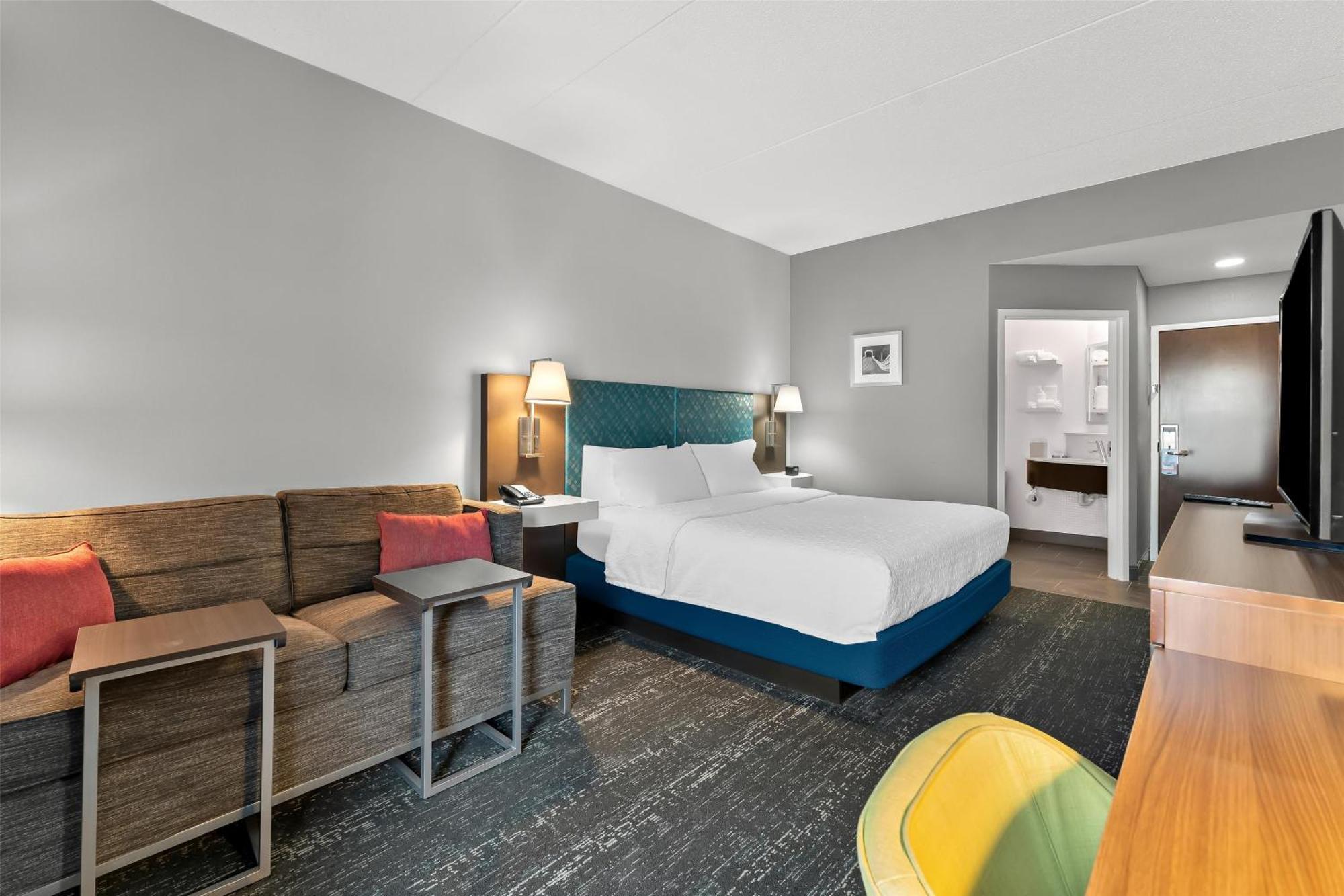 Hampton Inn & Suites Newtown Yardley Zewnętrze zdjęcie